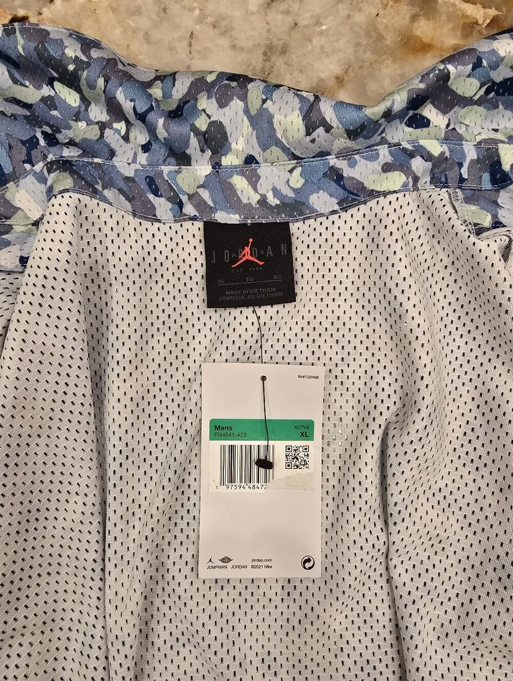 NWT Jordan Essentials Poolside Camo Printed Button-up Shirt XL